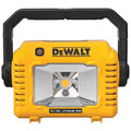 Luz de Tareas Compacta DEWALT 20V MAX DCL077B LED Inalámbrica Cabeza Ajustable